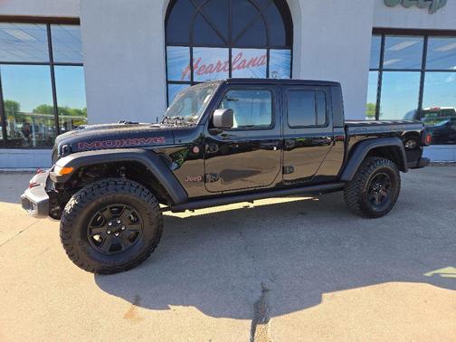 Black Clearcoat 2023 Jeep Gladiator Mojave 4x4