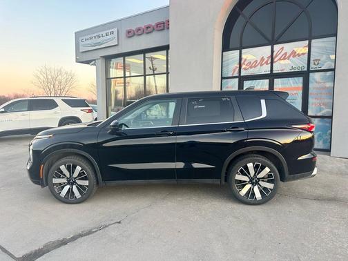 2025 Mitsubishi Outlander SE 2.5 S-AWC