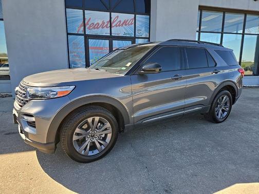 Carbonized Gray Metallic 2023 Ford Explorer XLT