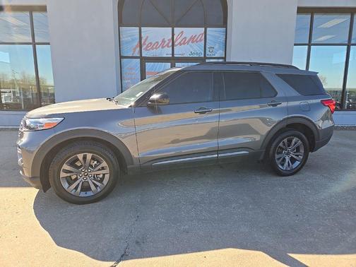 Carbonized Gray Metallic 2023 Ford Explorer XLT