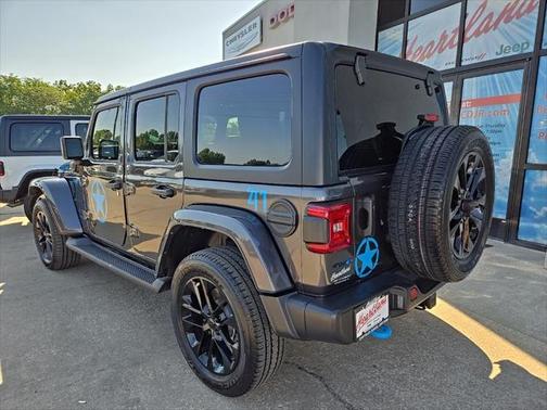 2022 Jeep Wrangler Unlimited 4xe Sahara