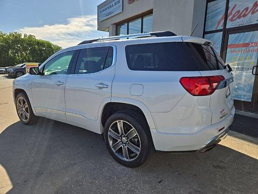 White Frost Tricoat 2019 GMC Acadia Denali