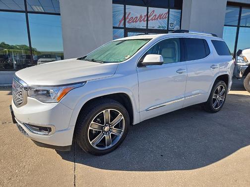 White Frost Tricoat 2019 GMC Acadia Denali