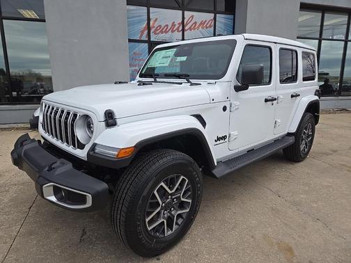 2026 Jeep Wrangler 4-Door Sahara 4x4