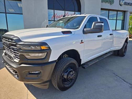 2025 RAM 3500 Tradesman Crew Cab 4x4 8' Box