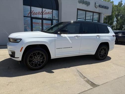 2025 Jeep Grand Cherokee Summit