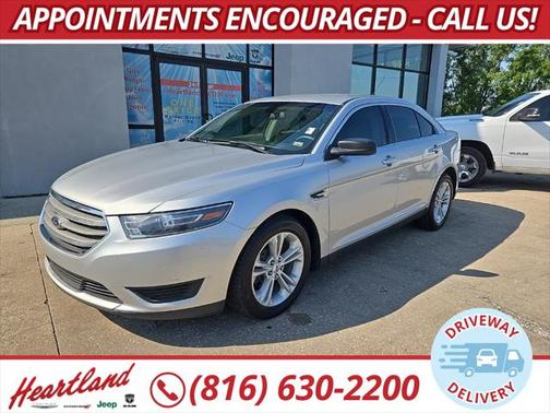 2017 Ford Taurus SE