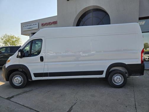 2025 RAM ProMaster 2500 Tradesman