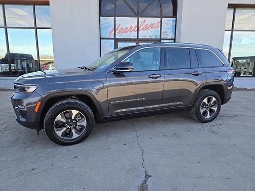 2022 Jeep Grand Cherokee 4xe Base