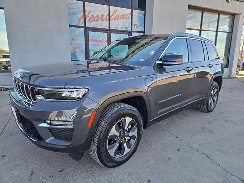 2022 Jeep Grand Cherokee 4xe Base
