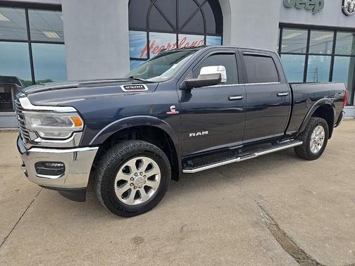 2020 RAM 2500 Laramie Crew Cab 4X4 6'4' Box