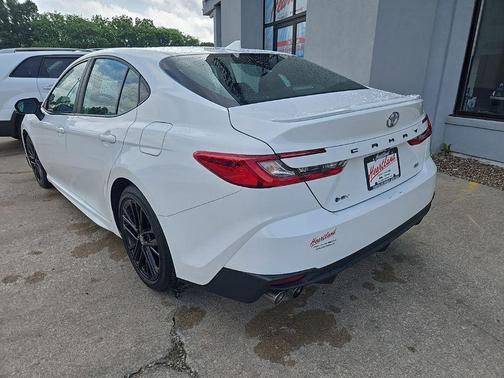 Ice Cap 2025 Toyota Camry SE