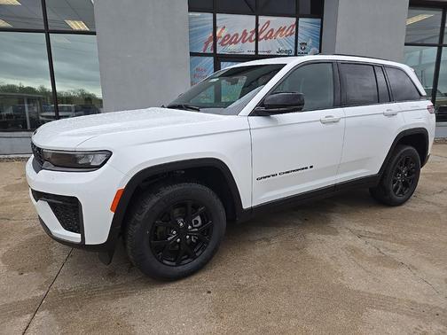 Bright White Clear-Coat Exterior Paint 2026 Jeep Grand Cherokee Altitude