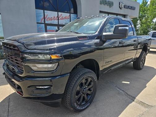 2025 RAM 2500 Big Horn Crew Cab 4x4 6'4' Box