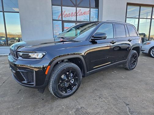 2026 Jeep Grand Cherokee Altitude