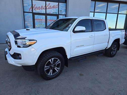 2017 Toyota Tacoma TRD Sport