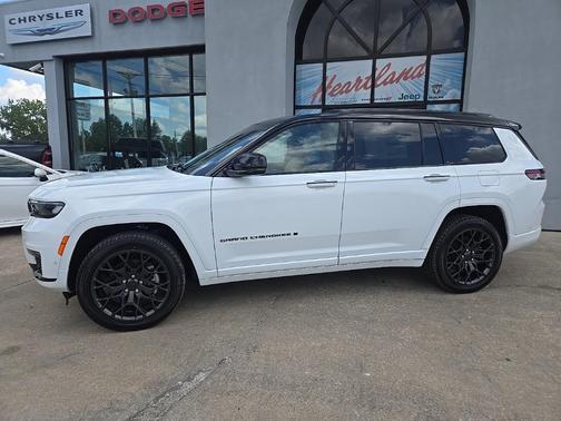 2025 Jeep Grand Cherokee Summit