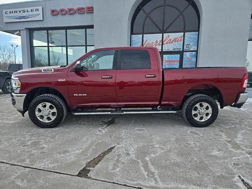 2019 RAM 2500 Big Horn Crew Cab 4x4 6'4' Box