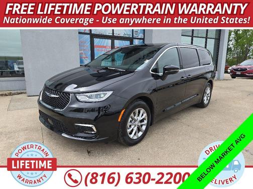 Diamond Black Crystal Pearlcoat 2026 Chrysler Pacifica Limited