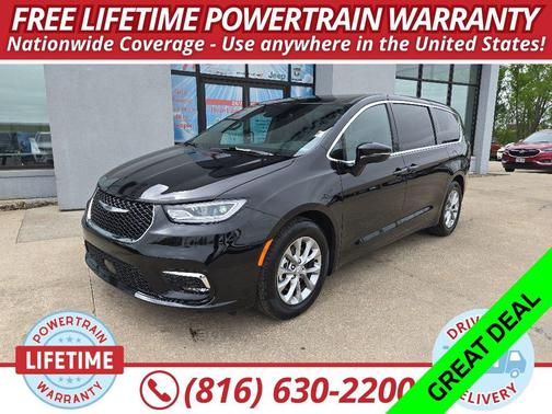 Diamond Black Crystal Pearlcoat 2026 Chrysler Pacifica Limited