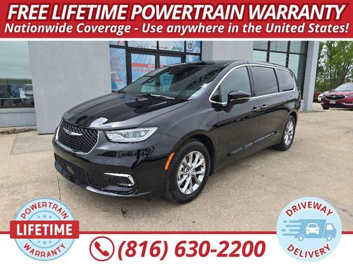 Diamond Black Crystal Pearlcoat 2026 Chrysler Pacifica Limited