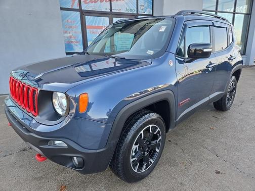 2023 Jeep Renegade Trailhawk