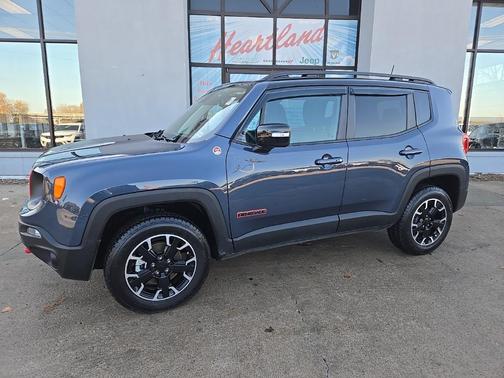 2023 Jeep Renegade Trailhawk