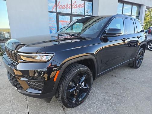 2025 Jeep Grand Cherokee Altitude