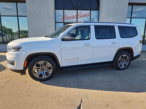Bright White Clearcoat 2024 Jeep Wagoneer Series II 4x4