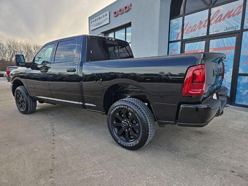 2026 RAM 2500 Big Horn Crew Cab 4x4 6'4' Box