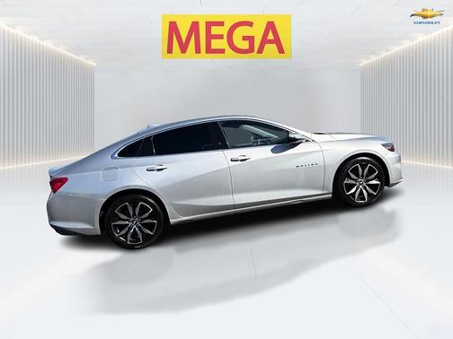 Silver Ice Metallic 2016 Chevrolet Malibu 1LT