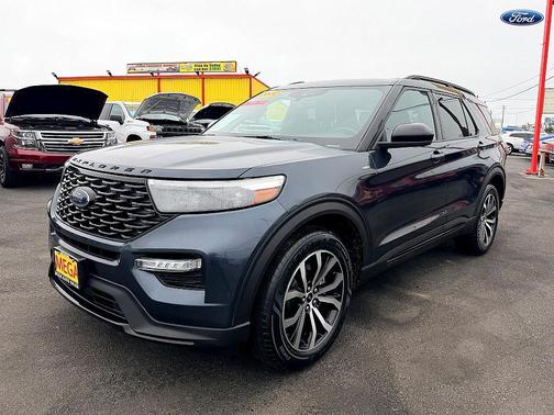 2022 Ford Explorer ST-Line
