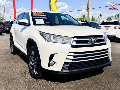 Blizzard Pearl 2019 Toyota Highlander LE Plus