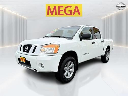 Glacier White 2013 Nissan Titan S