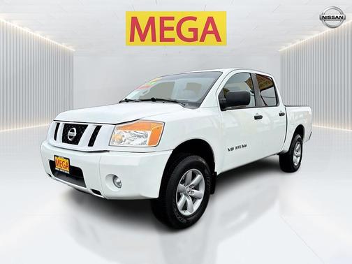 Glacier White 2013 Nissan Titan S