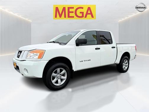 Glacier White 2013 Nissan Titan S