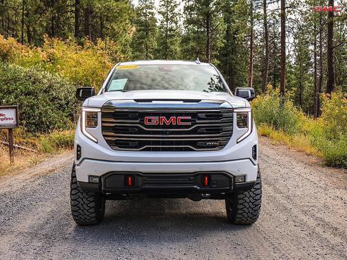 2022 GMC Sierra 1500 AT4