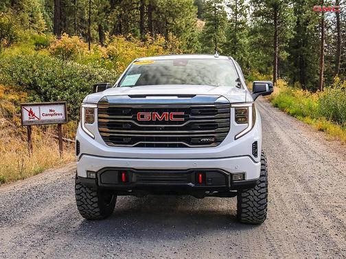 2022 GMC Sierra 1500 AT4