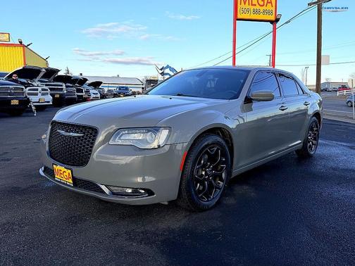 2019 Chrysler 300 S