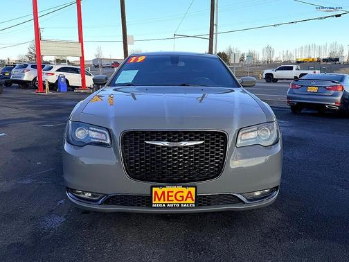 2019 Chrysler 300 S