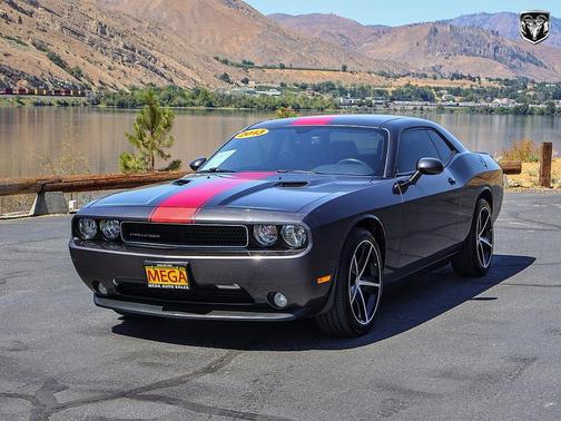 2013 Dodge Challenger SXT