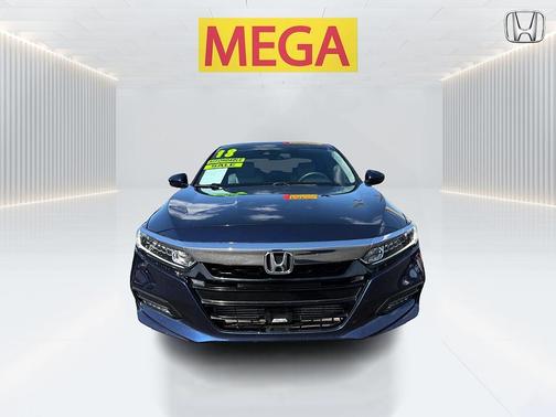 Obsidian Blue Pearl 2018 Honda Accord EX