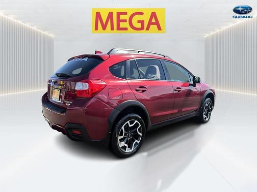 Maroon 2017 Subaru Crosstrek 2.0i Limited