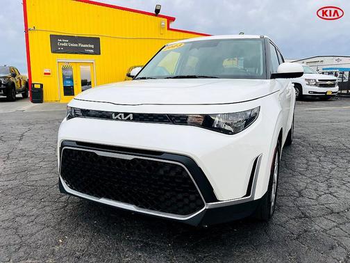 2023 Kia Soul LX