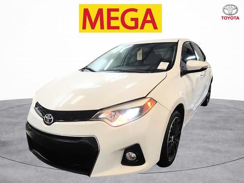 Super White 2015 Toyota Corolla S