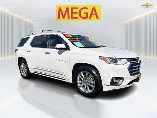 White 2018 Chevrolet Traverse High Country