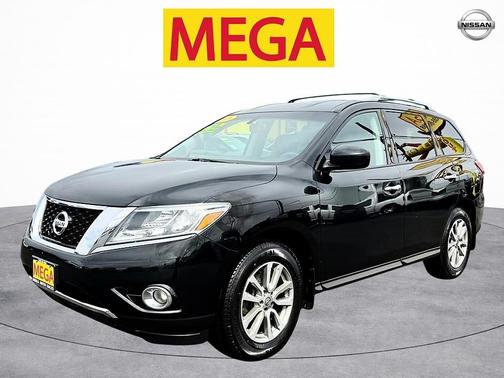 2016 Nissan Pathfinder SV