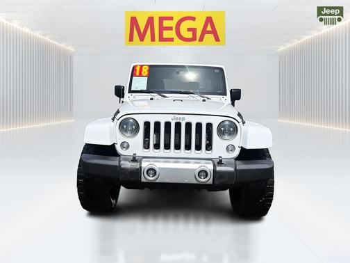 Bright White 2018 Jeep Wrangler JK Unlimited Sahara