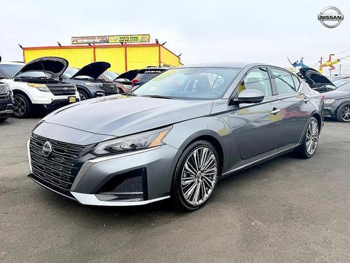 2023 Nissan Altima 2.5 SL