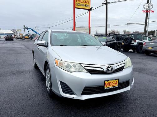 2013 Toyota Camry LE